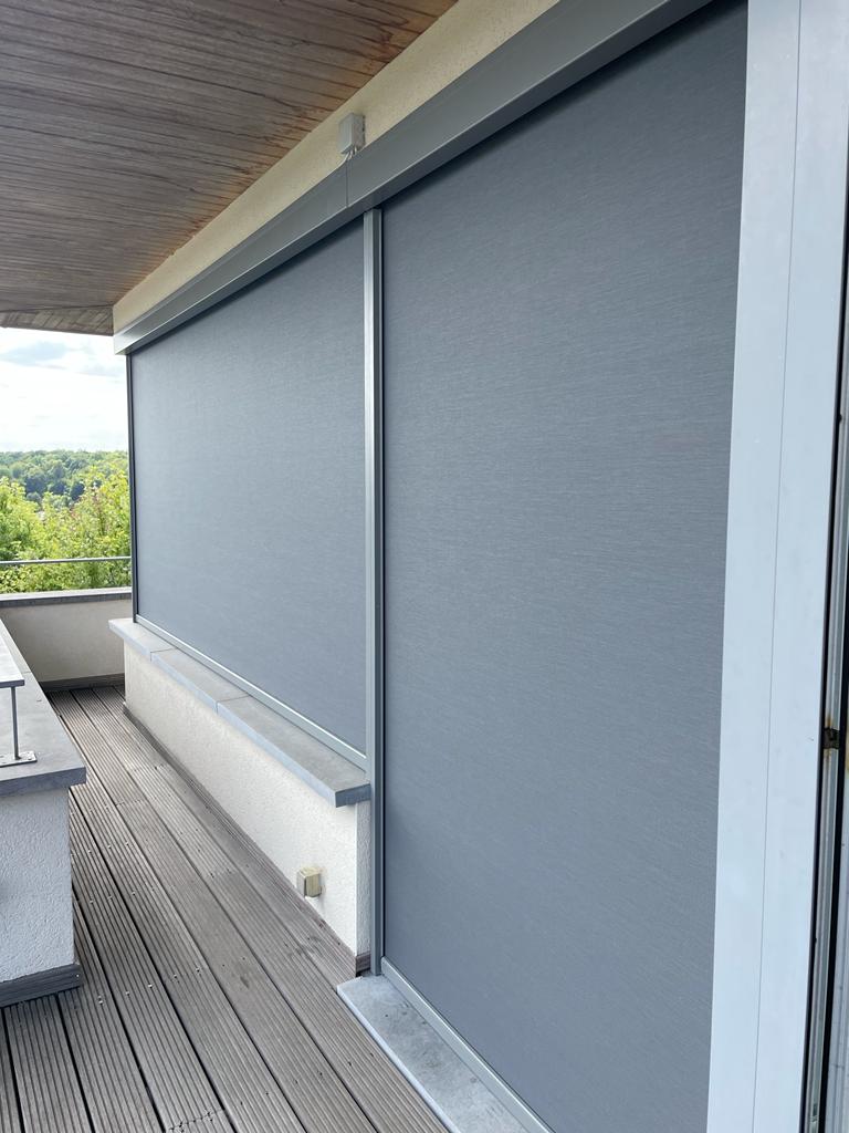 Screens zip posés par Blindsup sur une terrasse à Uccle